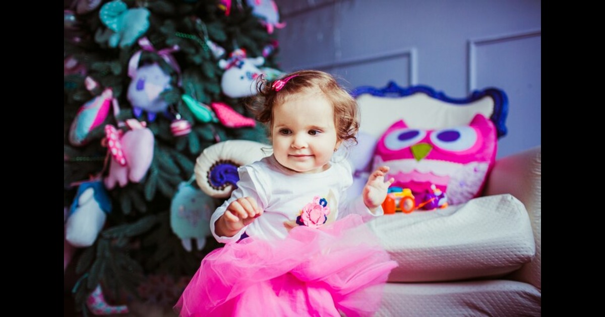 cute baby girl photoshoot ideas 