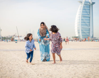 Sumer-Vocation-Photoshoot-Dubai-family-photography-at-dubai-beach-2024